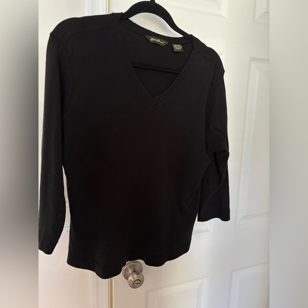 Eddie Bauer womens Size L Black Ribbed V Neck 3/4 Sleeve Top